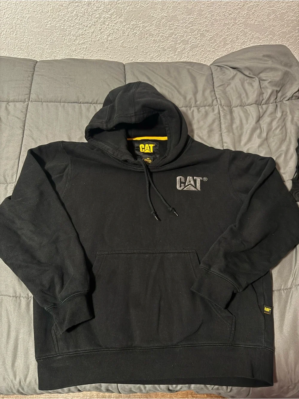 CAT Men's Black Logo Pullover Hoodie